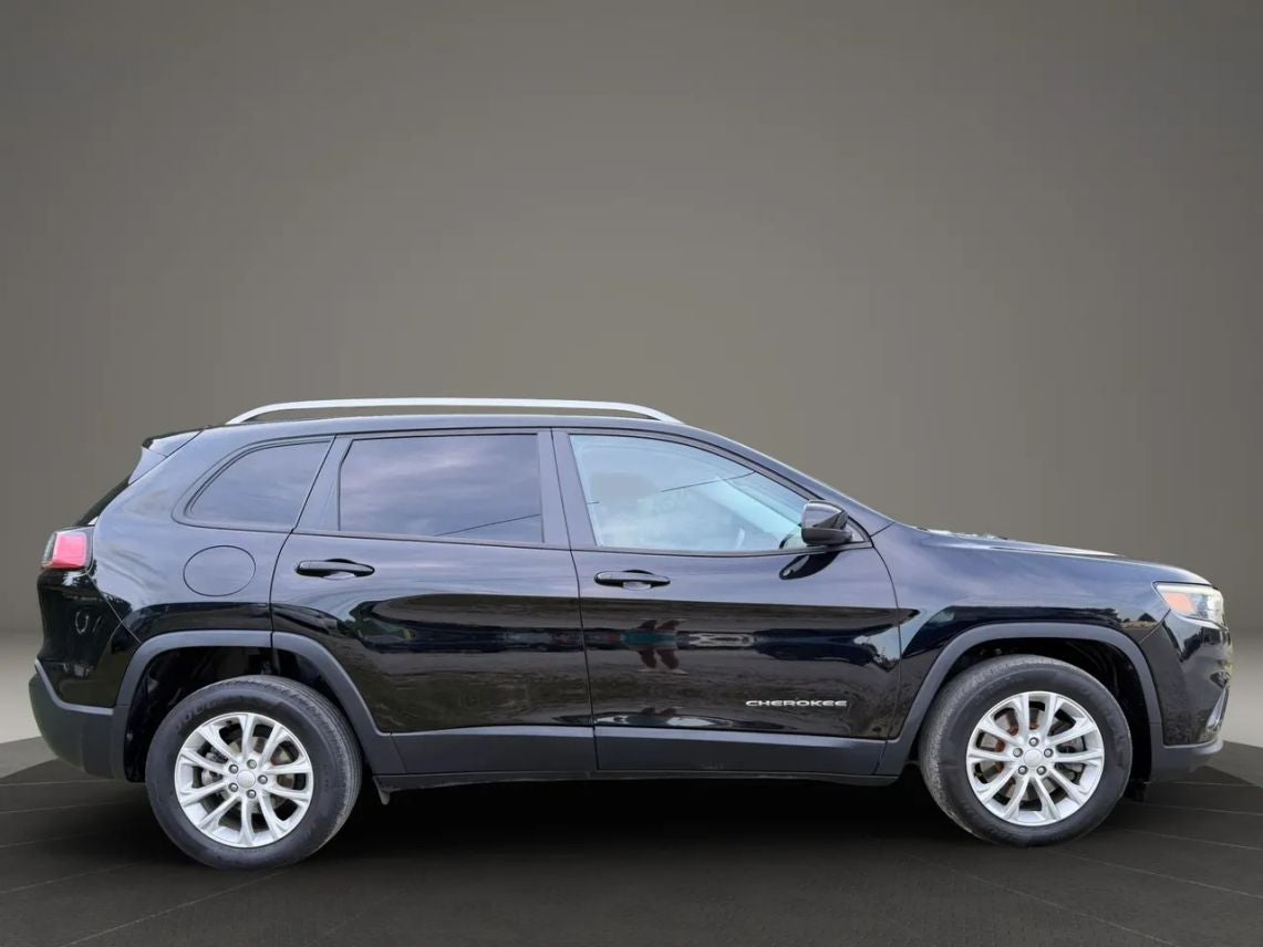 2020 Jeep Cherokee Latitude Sport Utility 4D