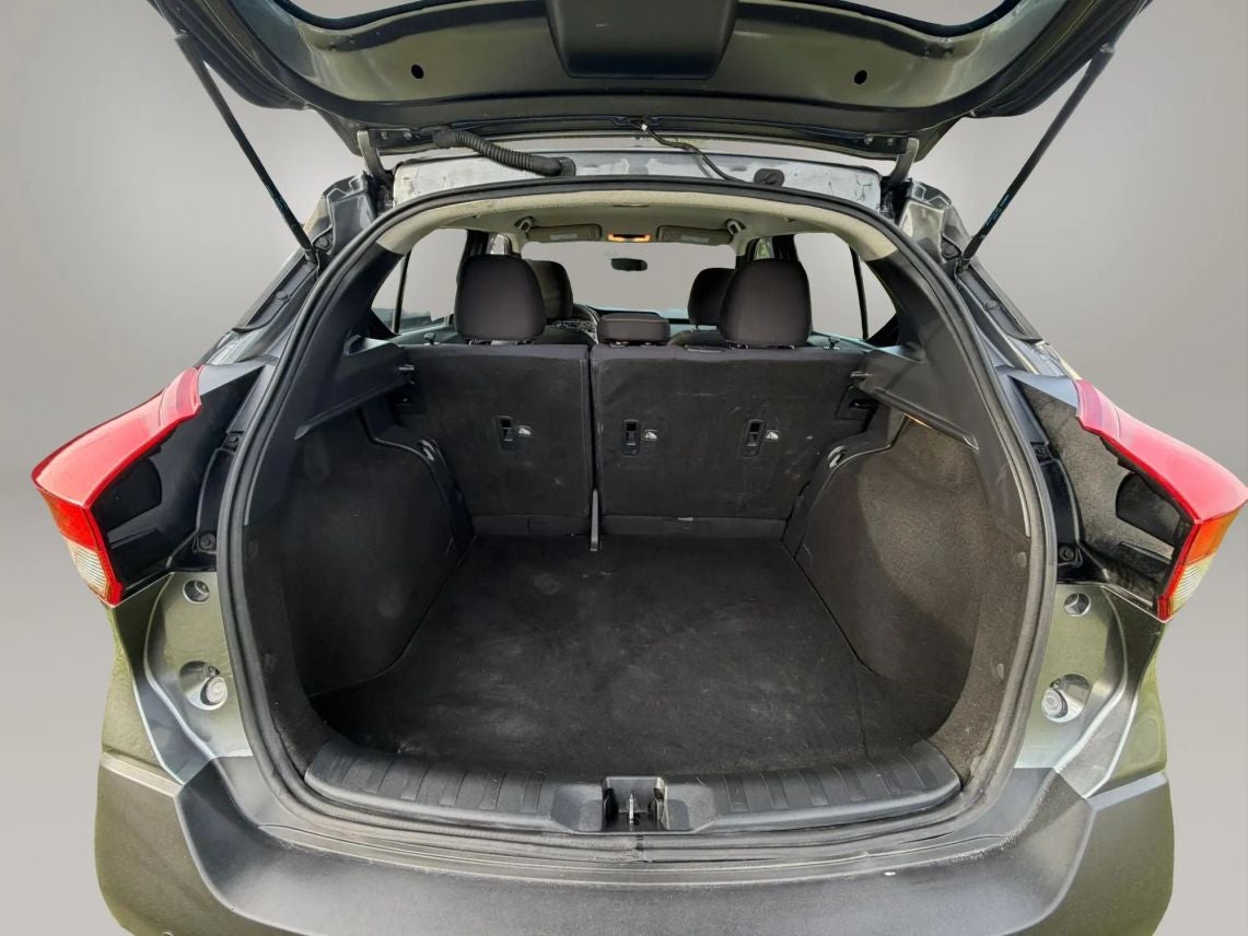 2019 Nissan Kicks SR Sport Utility 4D