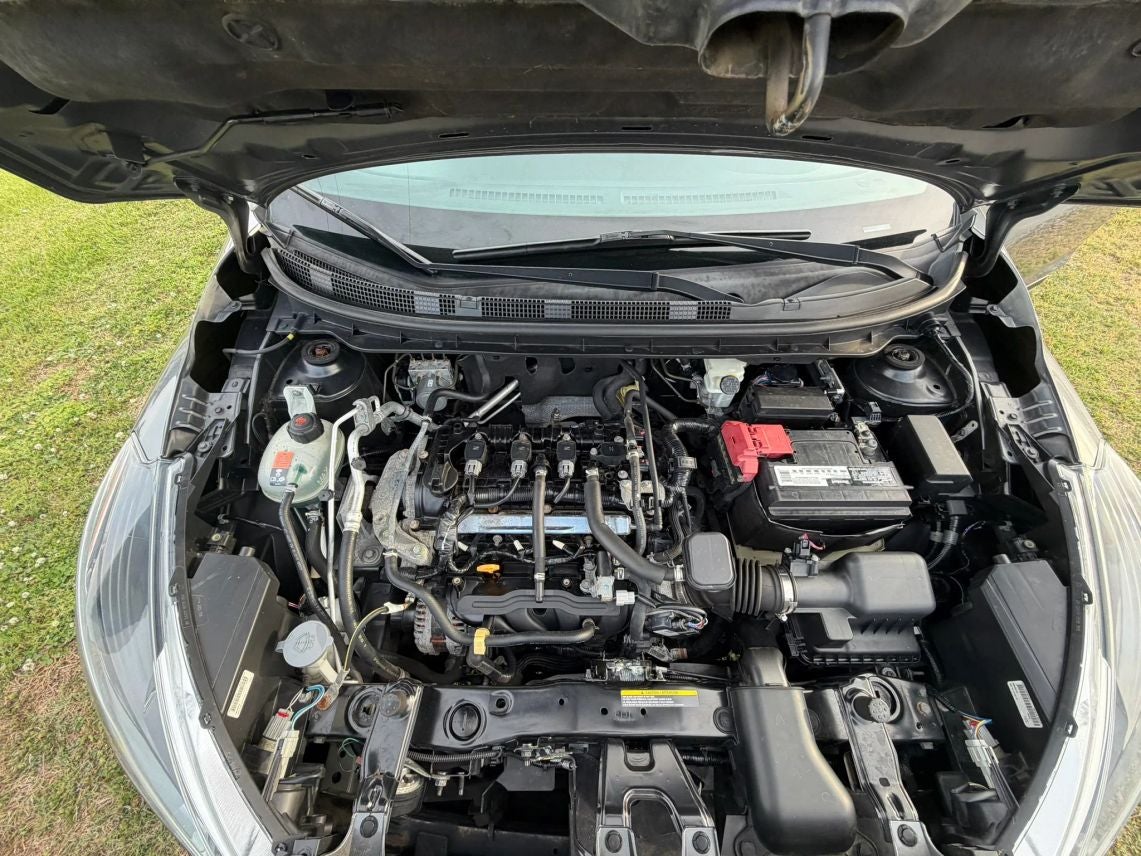 2019 Nissan Kicks SR Sport Utility 4D