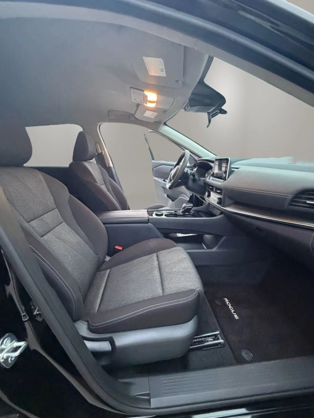 2024 Nissan Rogue SV Sport Utility 4D