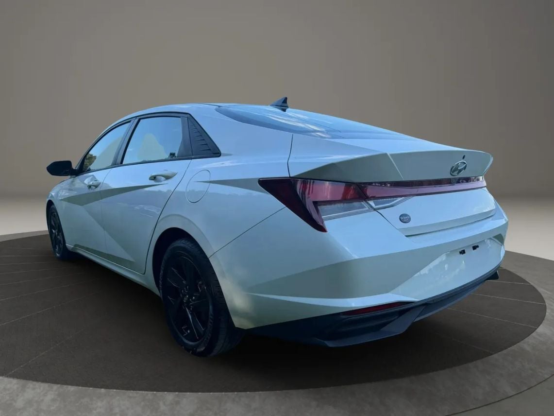 2021 Hyundai Elantra SEL Sedan 4D